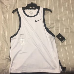 Nike tee